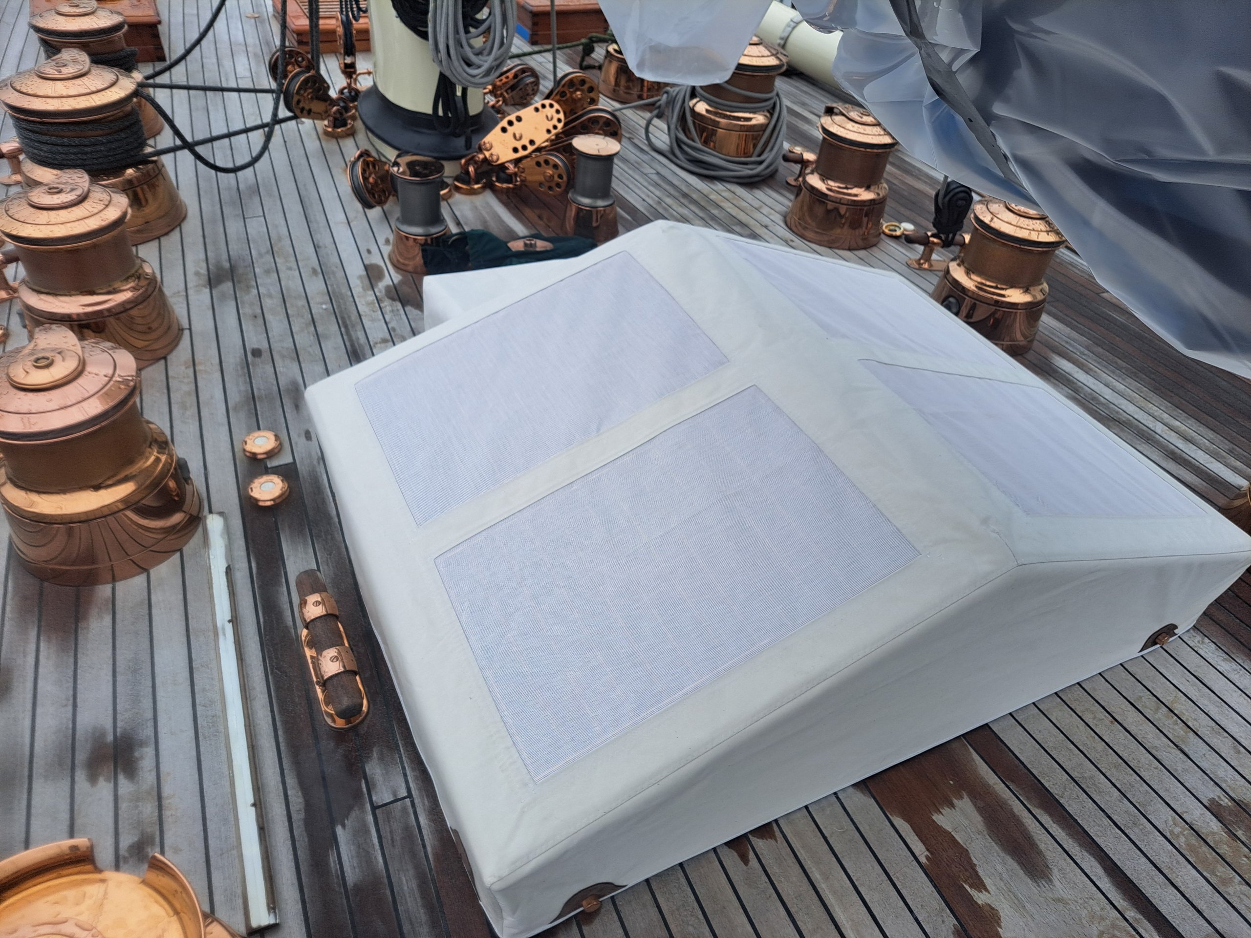 classic j class mesh hatchway cover